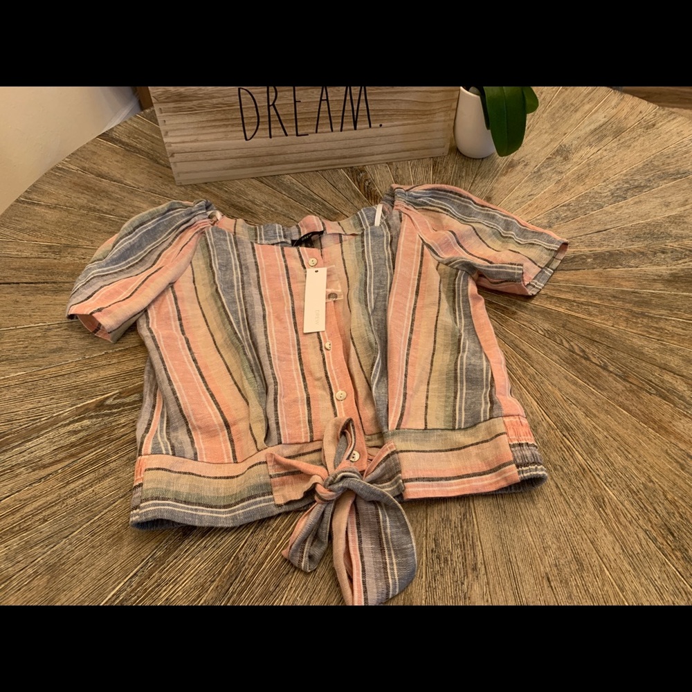 •Anthropologie• -Drew- tied crop tee